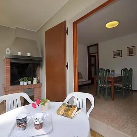 Cozy Flat In A Surrounded By A Garden Hotel 3*