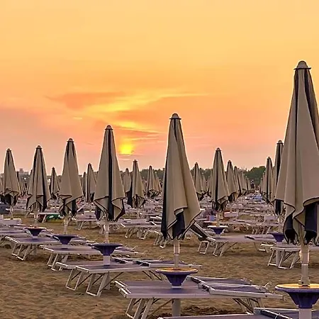 Hotel Cozy Flat In A Surrounded By A Garden Bibione